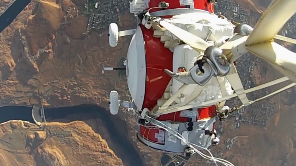 VIDEO: Passenger space balloon test flight