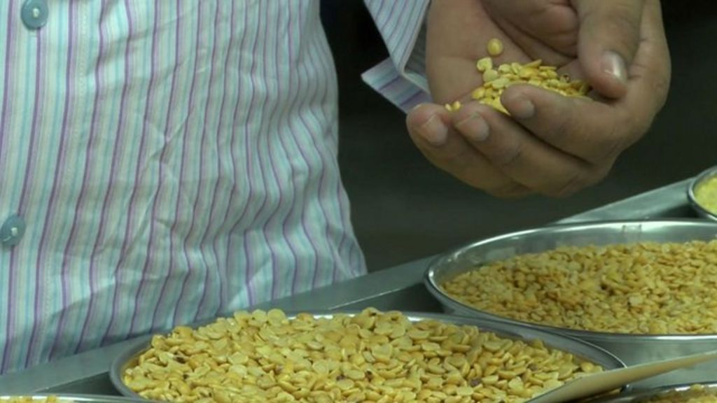 VIDEO: India food prices soar amid low rainfall