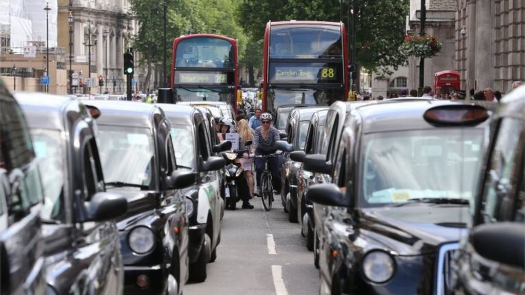 Black cabs set to get boost from TfL app