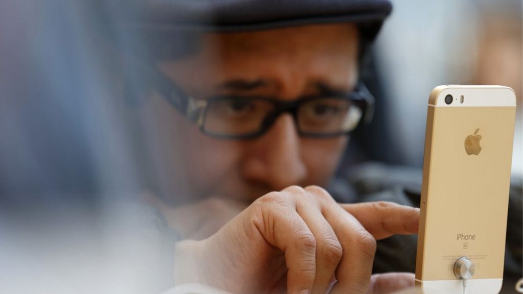 Apple sees first drop in iPhone sales