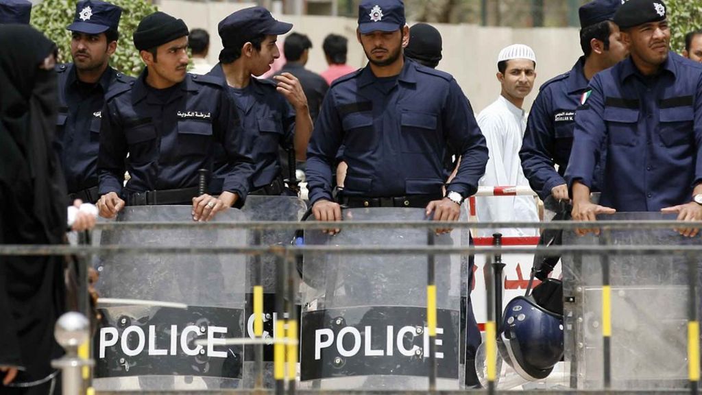Kuwait sentences 'Iran spies' to death