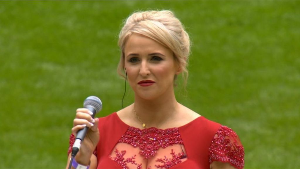 Rugby Players Widow Sings Challenge Cup Final Hymn Bbc News 7600