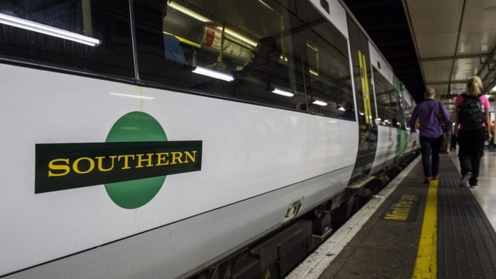 London Mayor urges takeover of 'failing' Southern rail