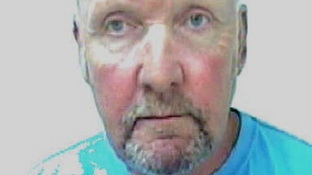 Fraudster jailed for £400,000 theft