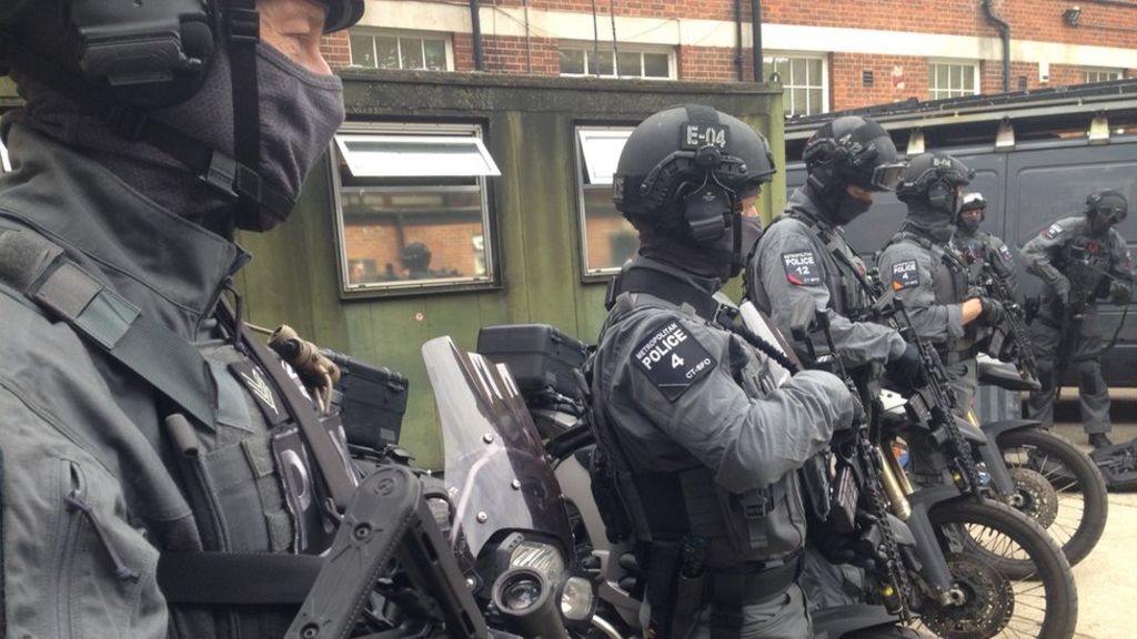 More Armed Police Set To Protect London Say Met Chief And Mayor Bbc News 