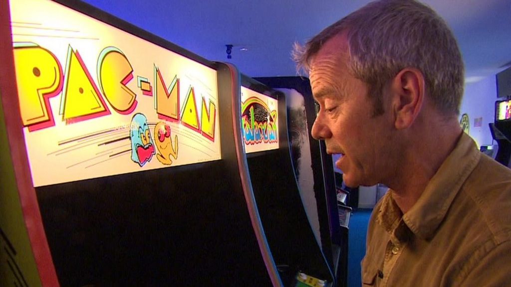 VIDEO: Retro video game arcade expands