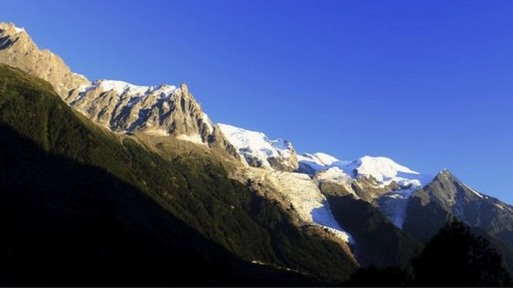 Airlifting ice from the alps