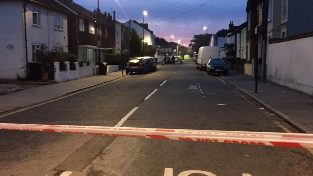 One dead and three injured in Croydon Halloween stabbings - BBC News