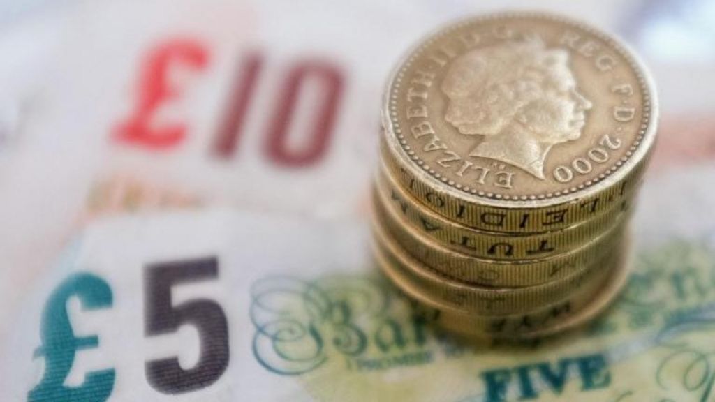 Cashing in small pensions 'more popular'
