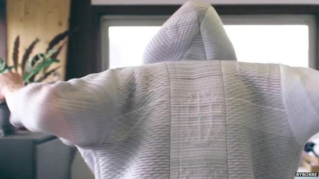 VIDEO: The 'smart' suit that can purify air