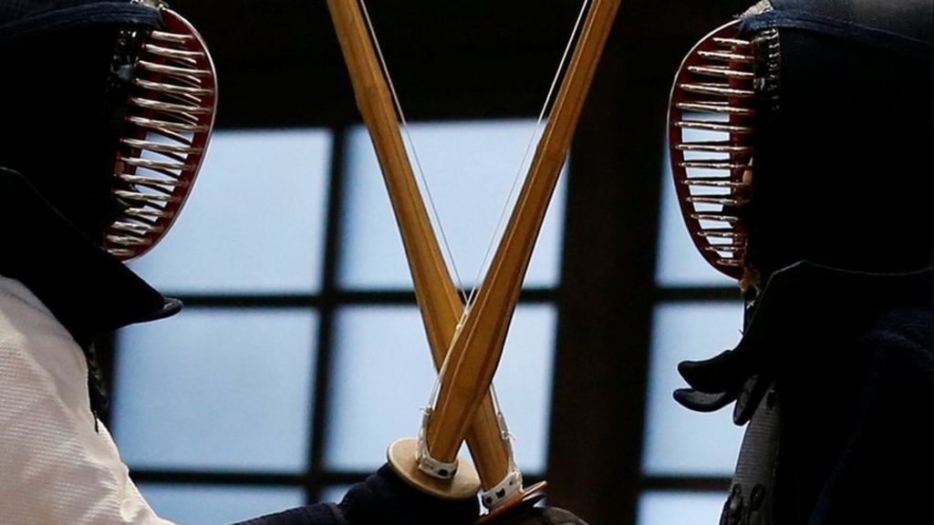 Japan police offer martial arts classes for tourists - BBC News - BBC News