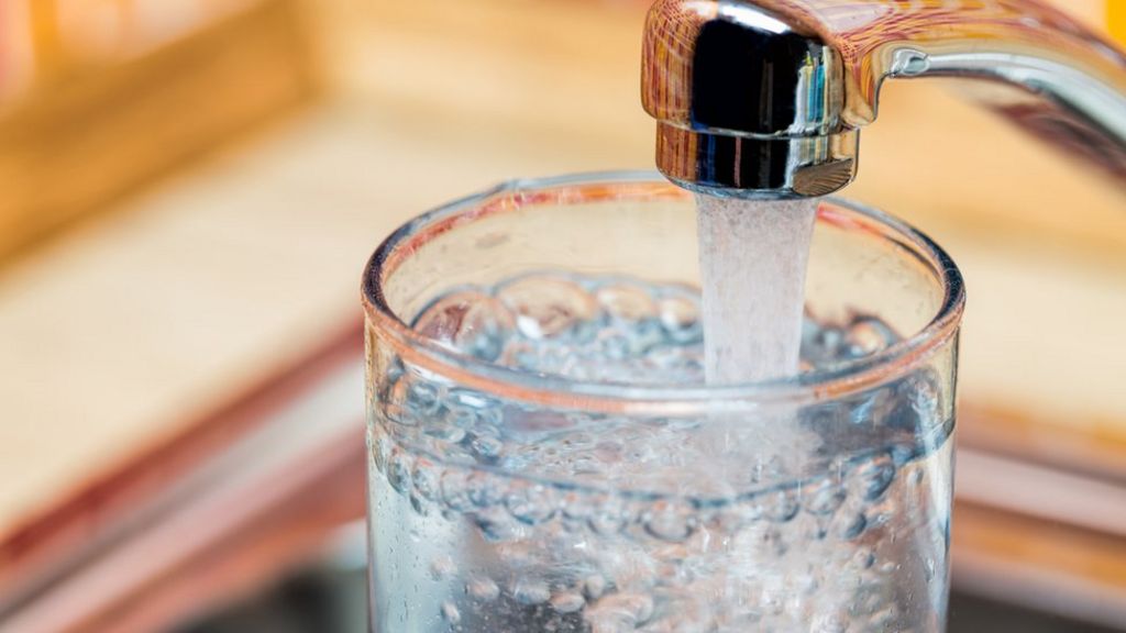 London homes without water on Christmas Day after pump breakdown