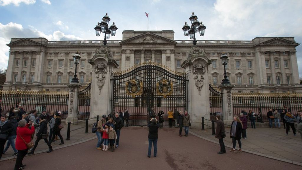 Labour's McDonnell backs £369m Buckingham Palace repairs