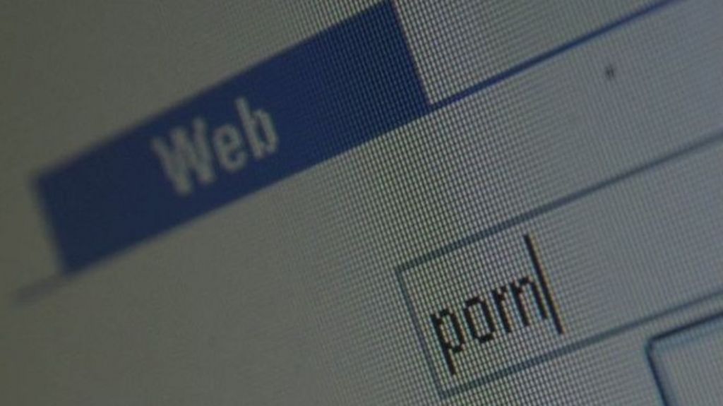 India blocks 857 porn sites
