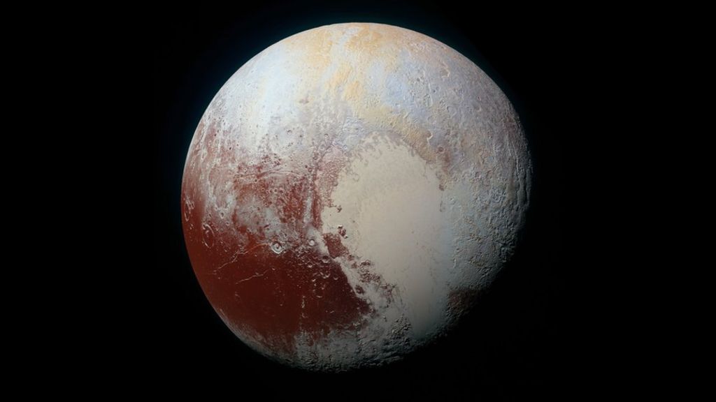Pluto 'has slushy ocean' below surface