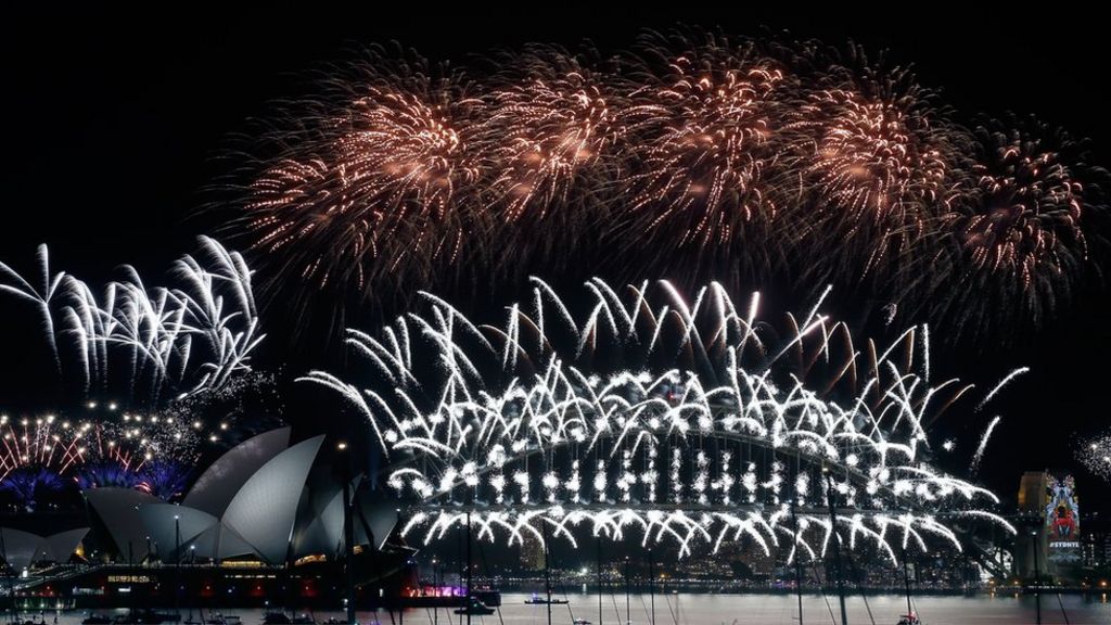 Man arrested over New Year's Eve 'threats' in Sydney, police say - BBC News