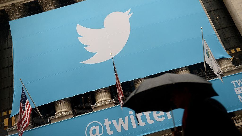 Twitter locks accounts after log-ins go on sale