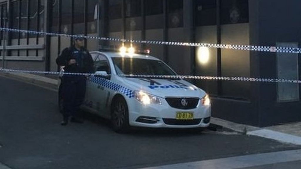 Arrested teens 'planned IS-inspired attack' say Sydney police - BBC News