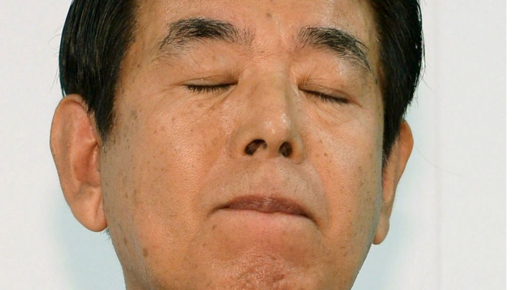Minister resigns over Tokyo stadium