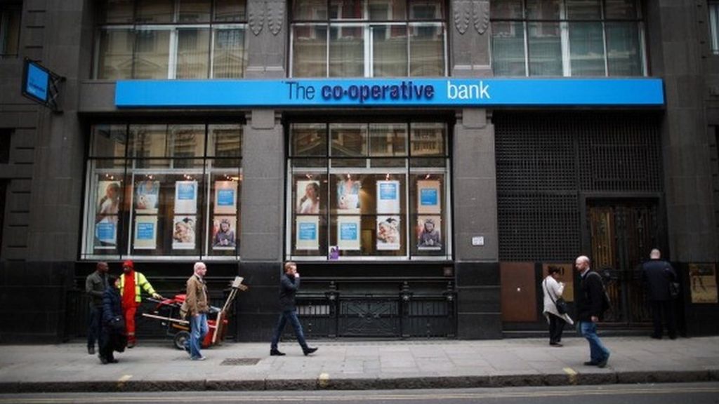 Co-op Bank to cut 200 jobs in Manchester and Stockport - BBC News