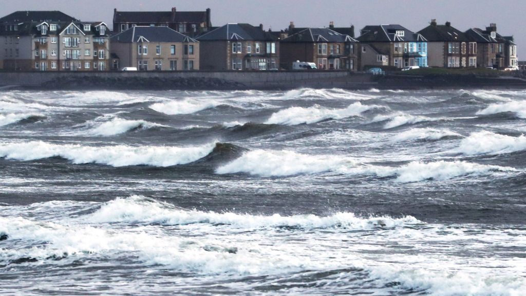 Scotland braced for second storm wave