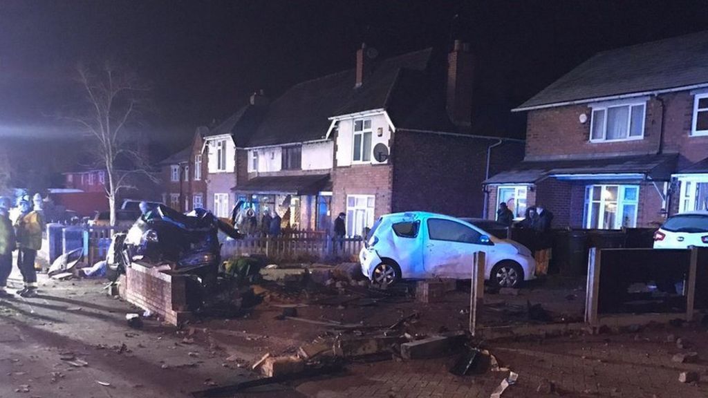 Walsall gardens crash: Man dies