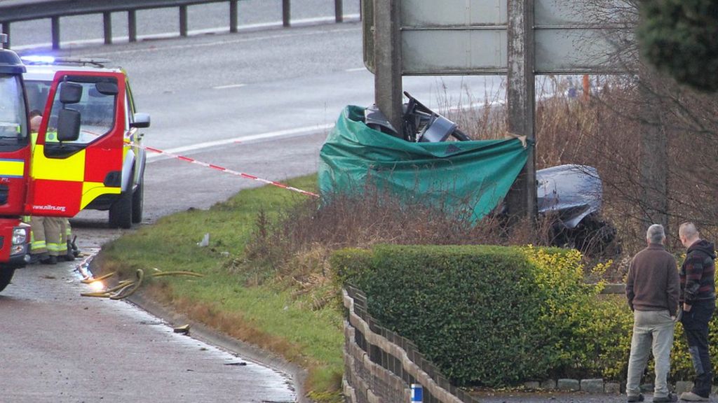 Man killed in one-car crash on M1