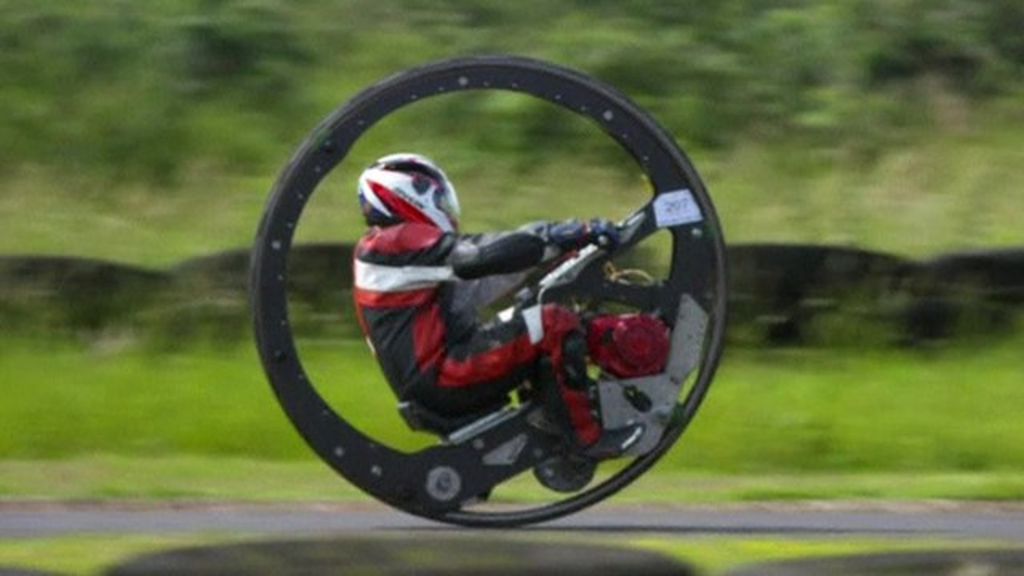 Monowheel rider speeds into record books