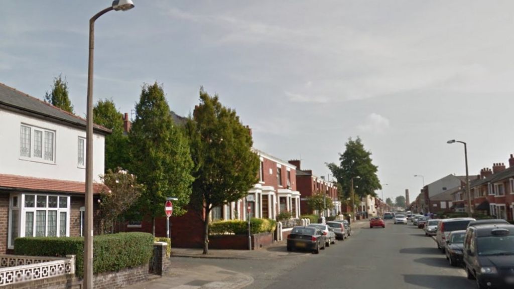 Man, 86, dies after parked car crash