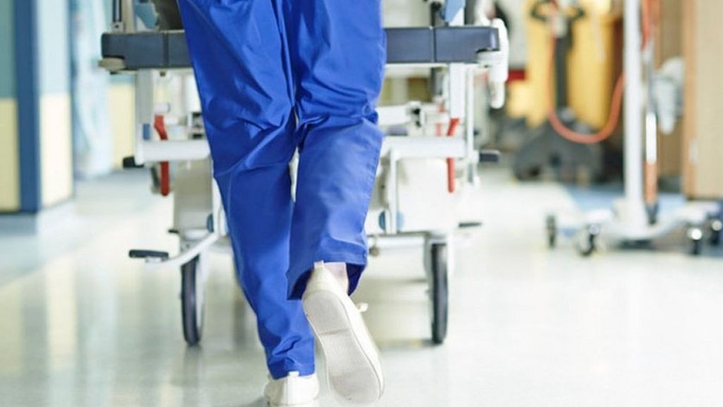 Hospital beds shortage in England 'an infection risk'