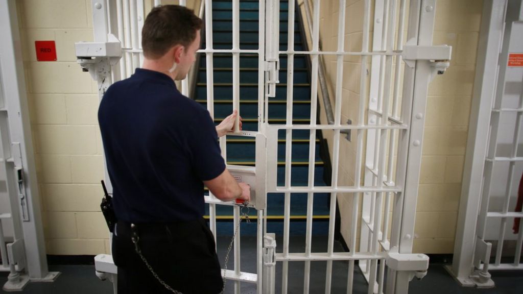 Prison Reform Trust report claims overcrowded jails 'more likely' to fail