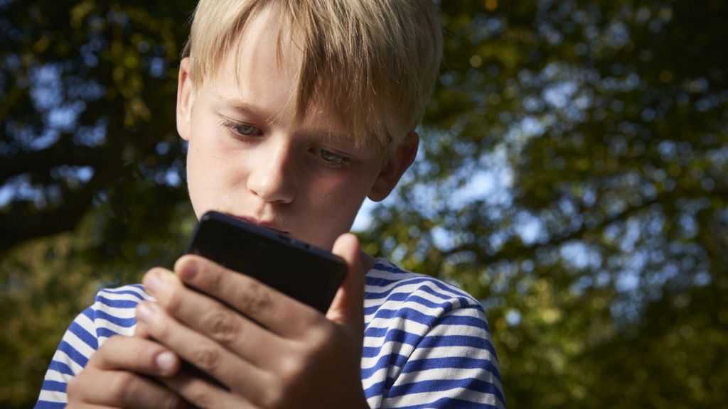Children see 'worrying' amount of hate speech online