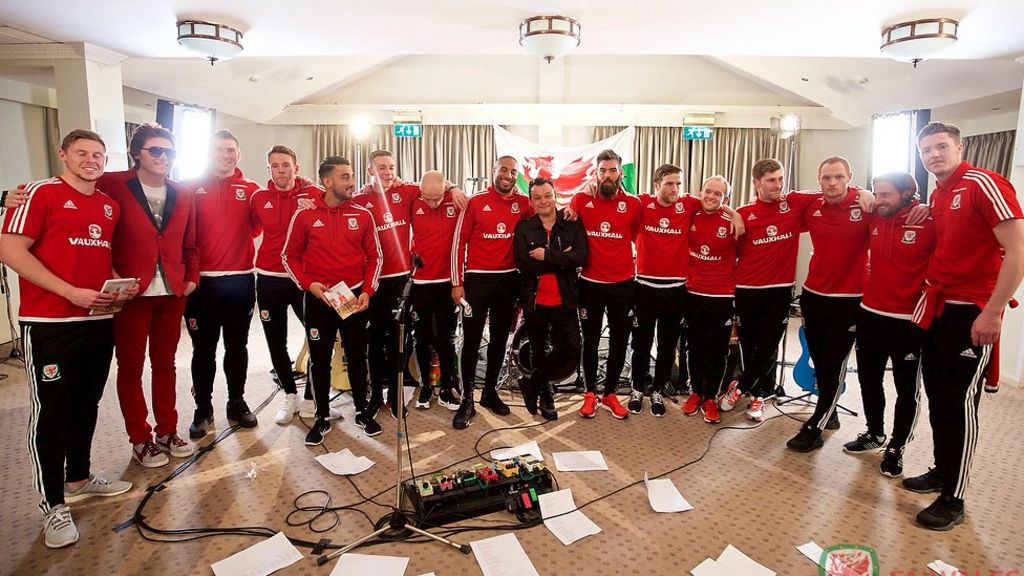 Manics to release Wales Euro 2016 song