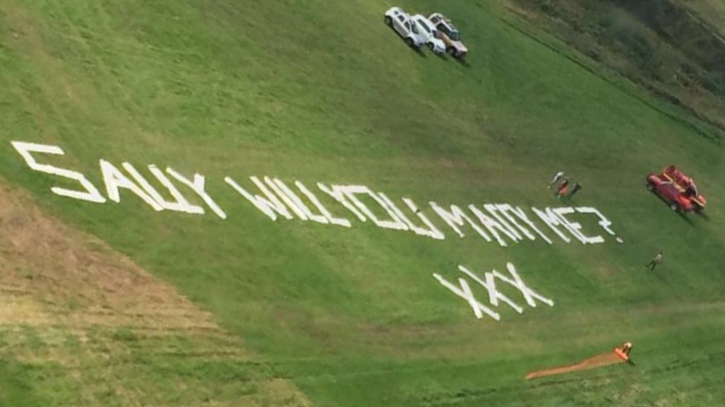 Novice pilot accepts City Airport marriage proposal
