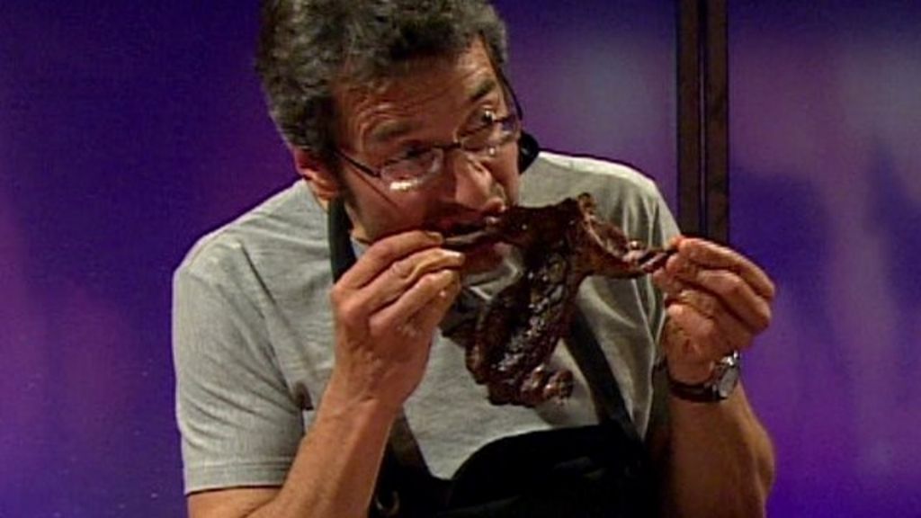 VIDEO: Monbiot butchers and eats a squirrel