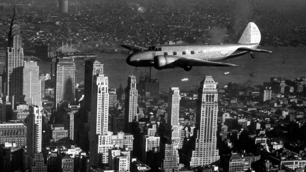 Boeing: 100 years of flying history