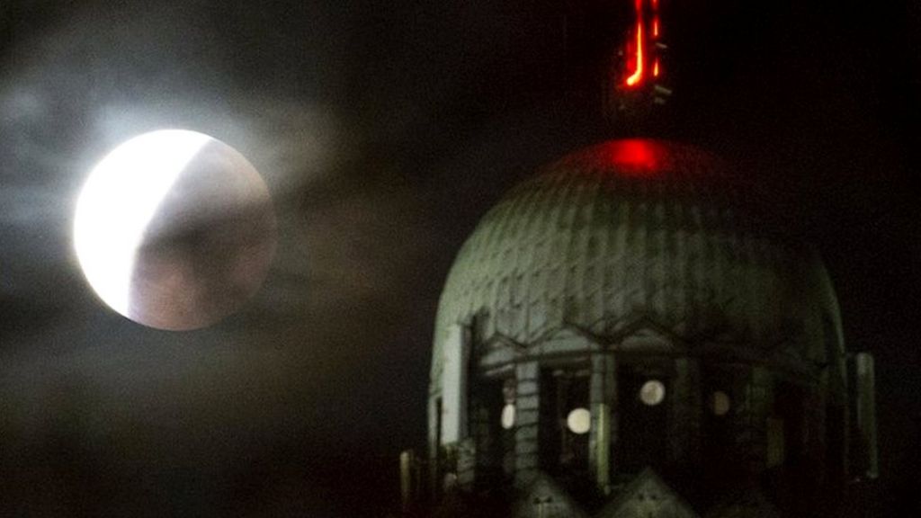 In pictures: 'Supermoon' rising