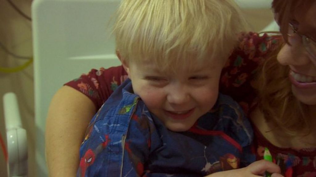VIDEO: Meet the hospital 'pyjama fairies'