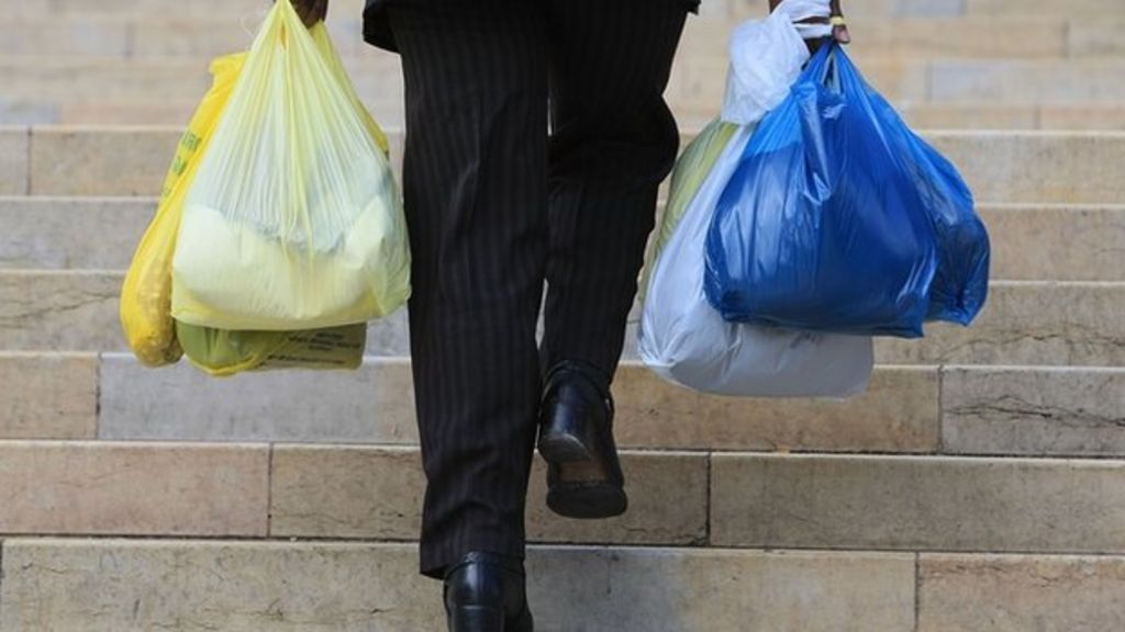 Plastic bag use rises for fifth year