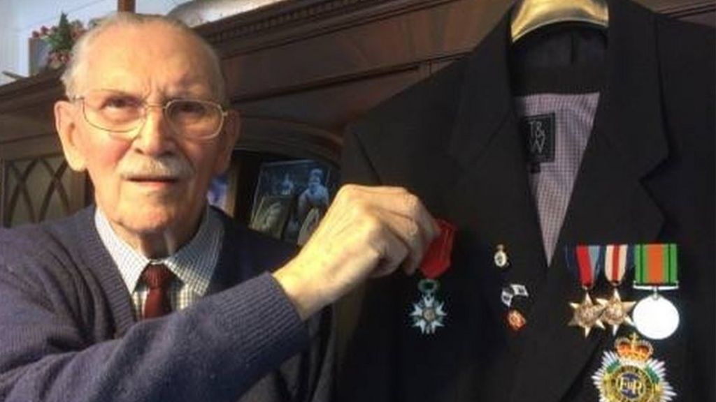 Former soldier Harry Gould, 91, awarded French honour