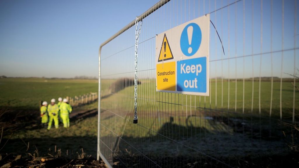 Preston New Road: Trespassing ban at fracking site