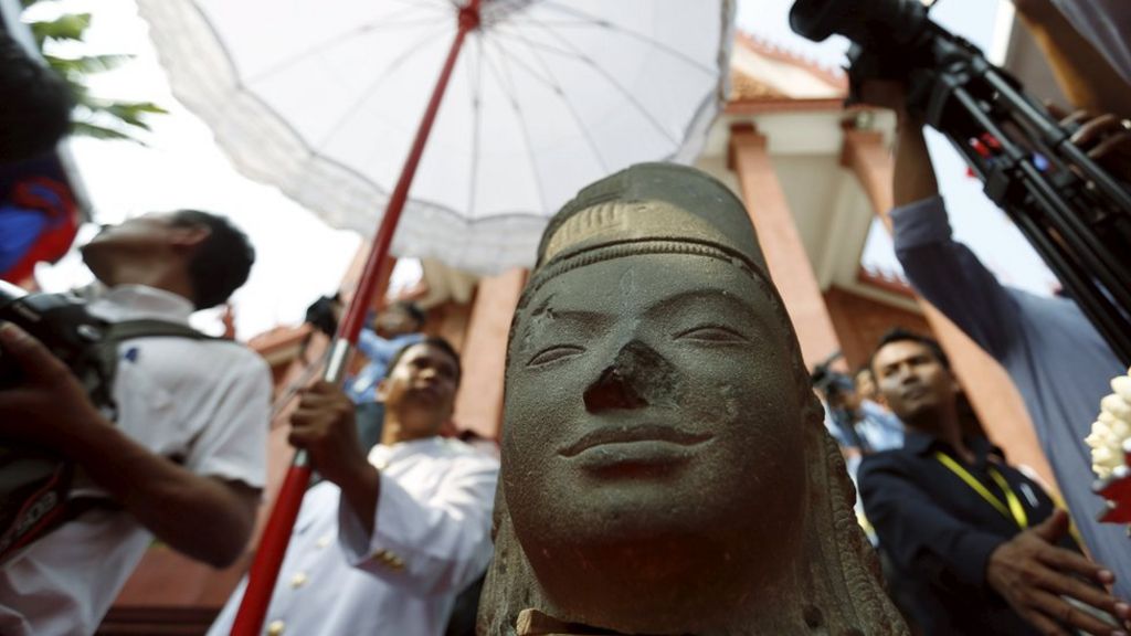Statue's head returns after 130 years