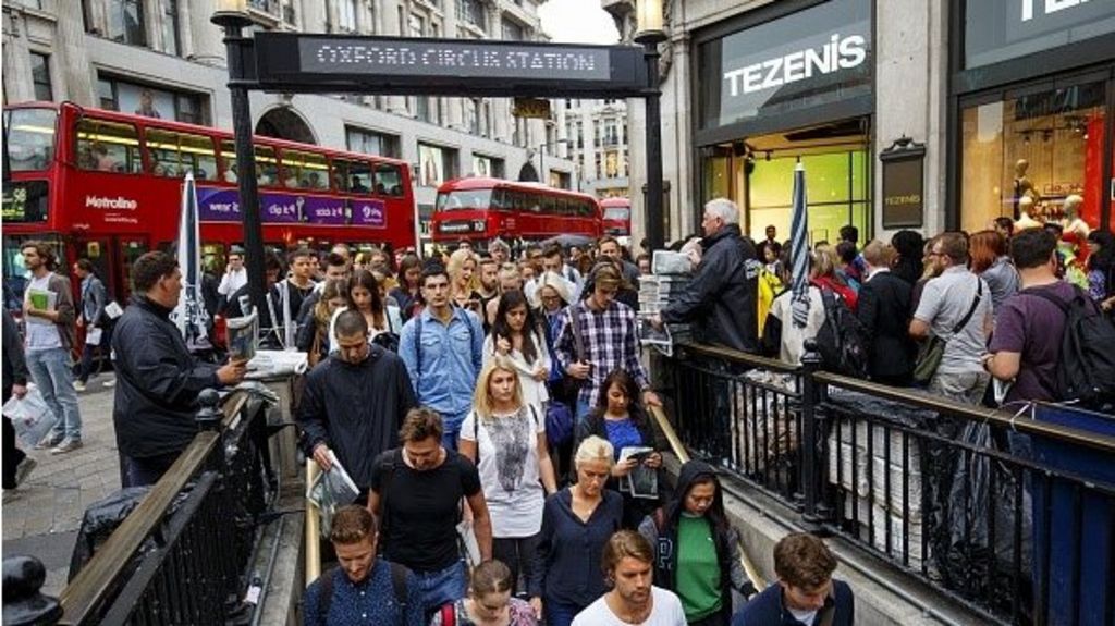 Overcrowded Tube station incidents rise 3 in a year