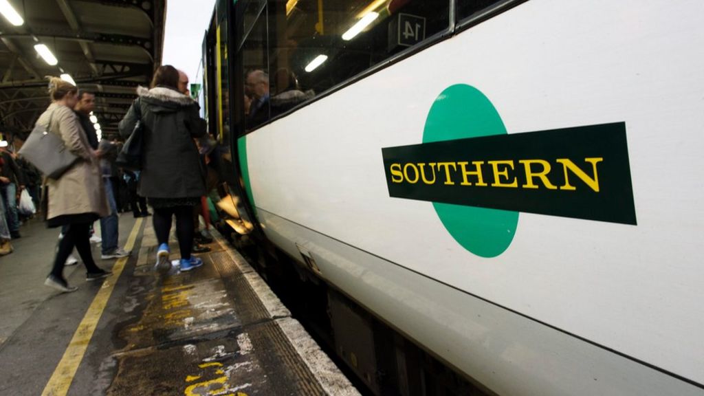 Southern rail: Train drivers stage further walkout