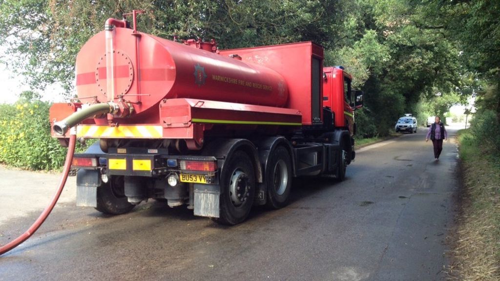 Large blaze breaks out at landfill site