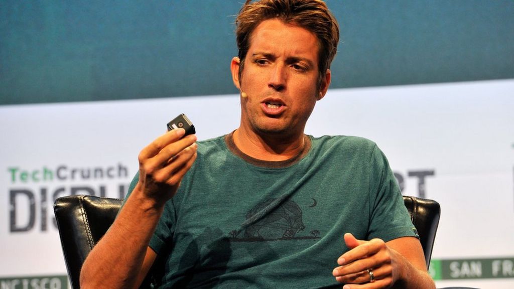 GoPro shares plunge on revenue forecast
