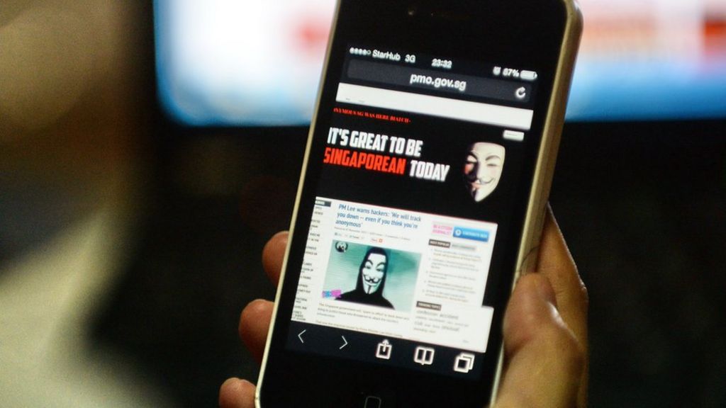No internet for Singapore public servants