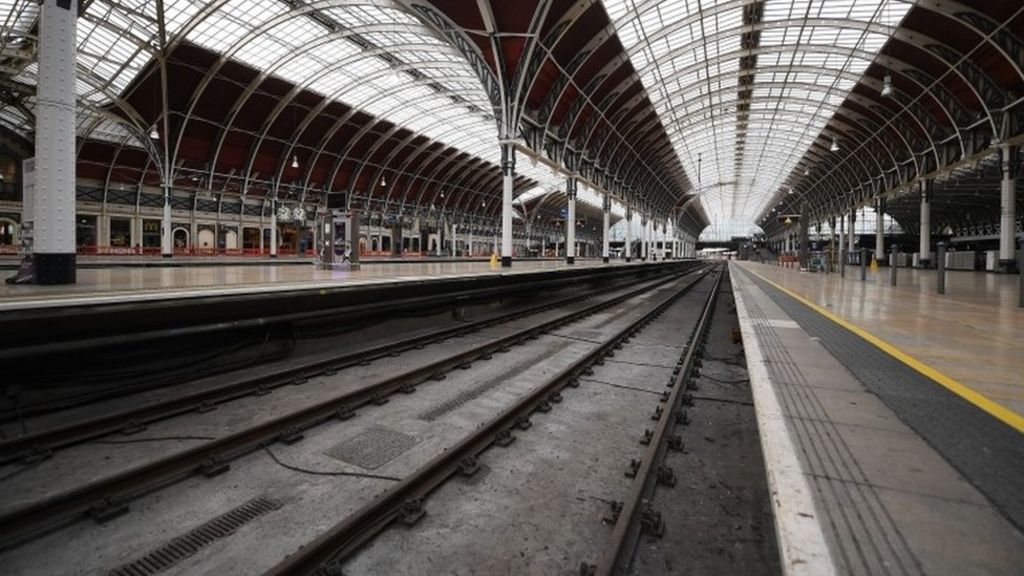 Conservatives attacked over Boxing Day rail 'standstill'
