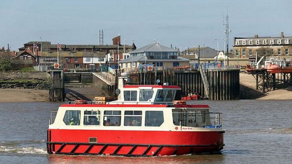 Council cash cuts could 'sink' ferry