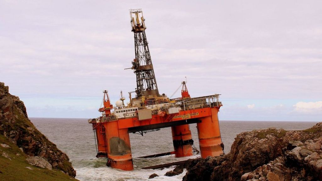 Diesel oil leak from grounded rig Transocean Winner BBC News